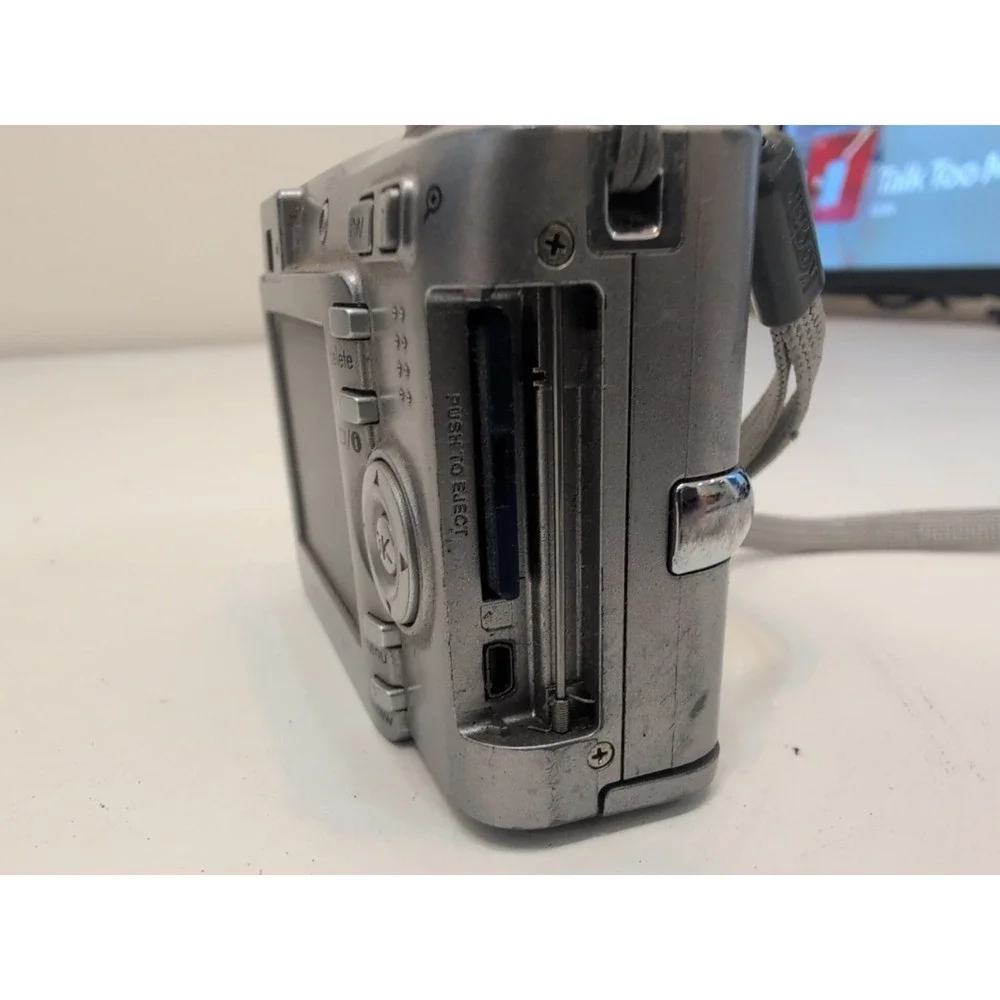 Kodak EasyShare C743 Digital Camera - Silver